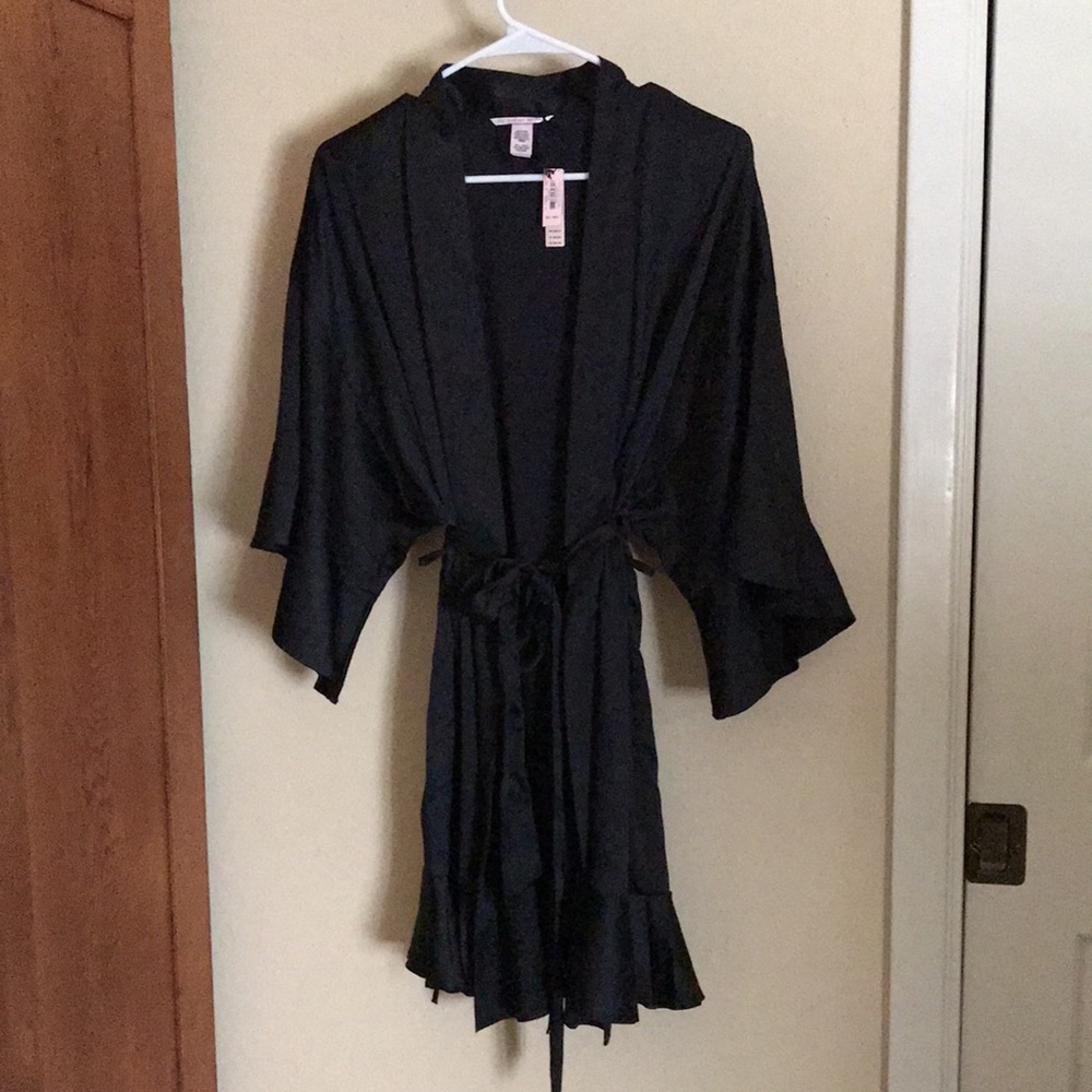 Victoria’s Secret black “satin” robe M/L NWT